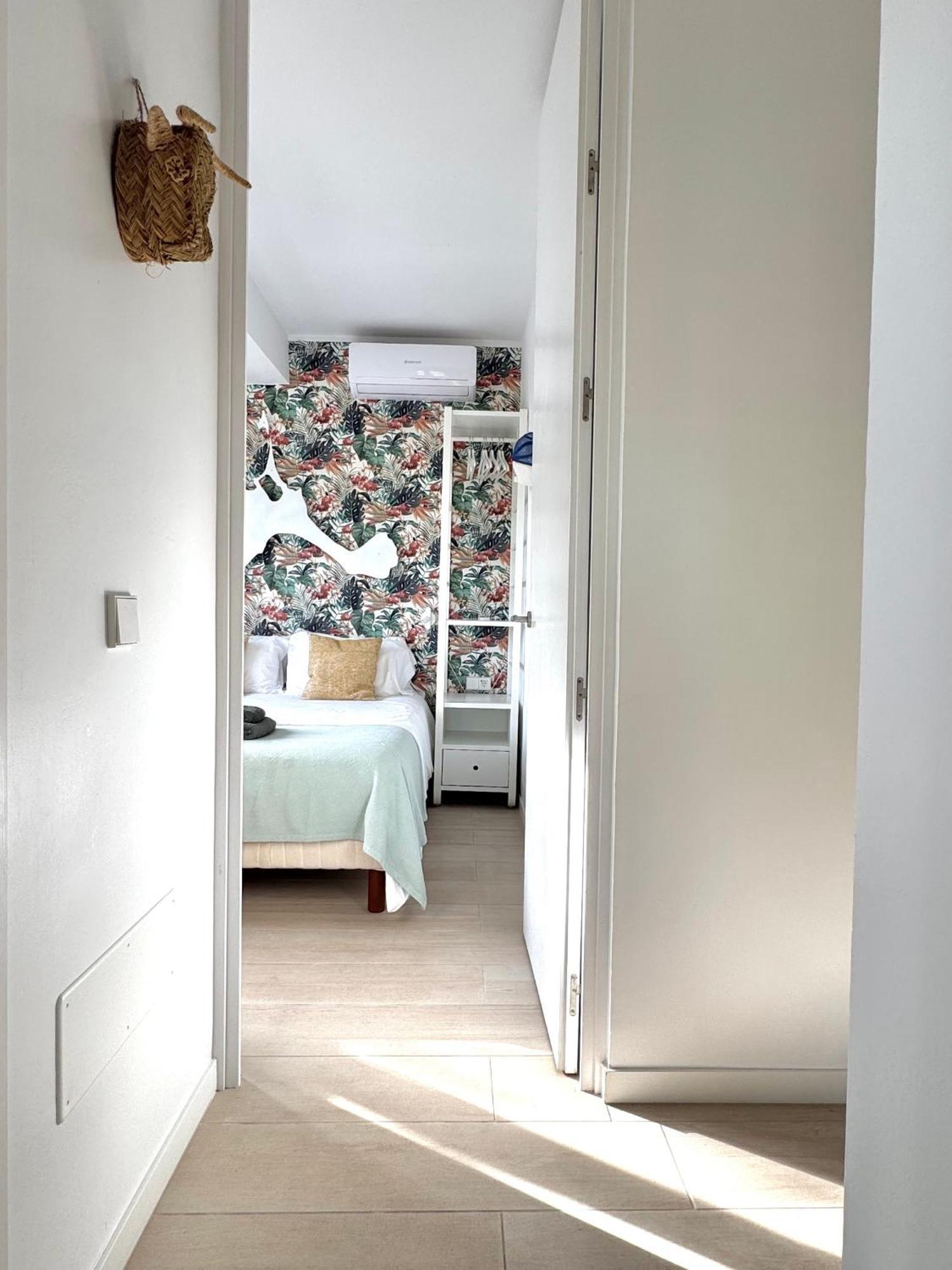 Appartement Nobe Es Pujols Proche Plage, Vue Mer Exteriör bild